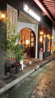 Gelou Haoshi Hotel (Quzhou Guojin Center Shuitingmen)