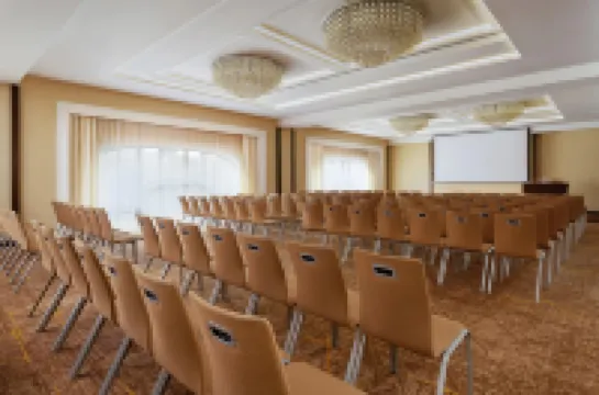 Гранд Автограф Отель Новосибирск (бывш. Новосибирск Марриотт)