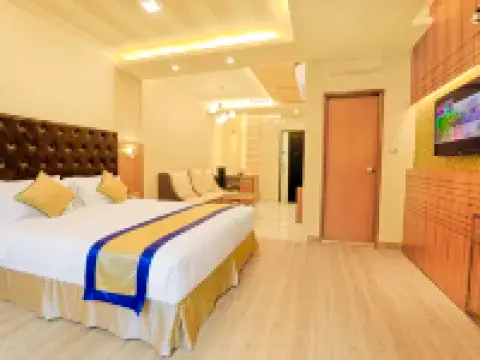 Asia Hotel & Resorts Hotels near Ahsan Manzil Museum