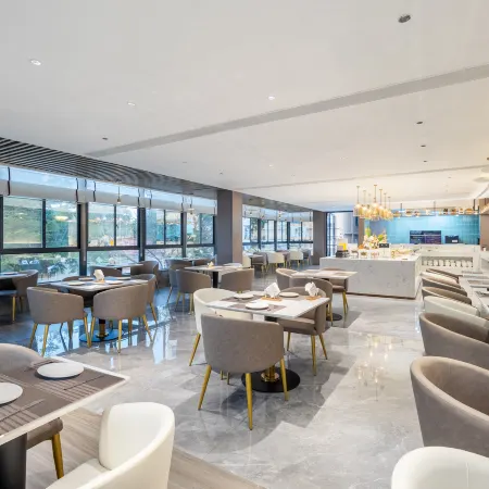 MEHOOD LESTIE Hotel (Dongfang Railway Station Wanda Plaza)