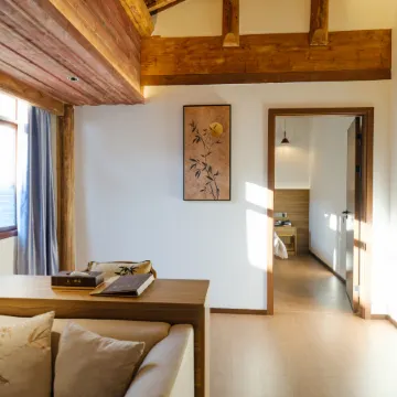 Baijia Courtyard Art Tour Hotel