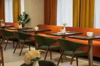 Almaty Hotel - فطور