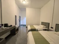 Huzhonghu Homestay (Haokunhu Scenic Area)