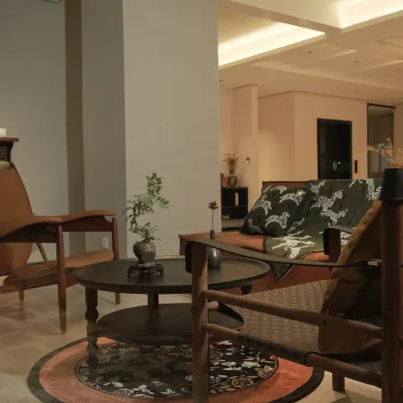 Mountain Echo River View Resort Homestay (Chenzhou Zixing Dongjiang Lake Branch)