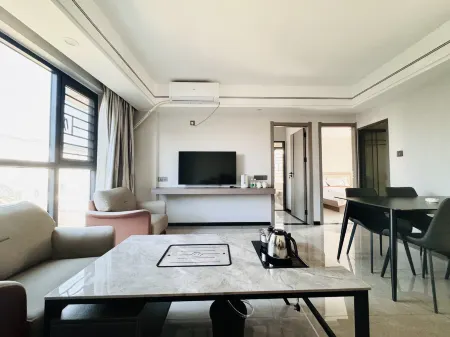 Yueju Haier Grand Hotel Отели рядом с достопримечательностью «Statue of Fa Ngum»