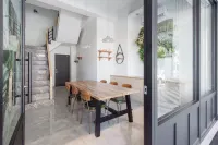 Bing non Hotels in Kaohsiung