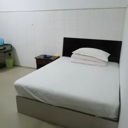 Heyue Hotel
