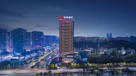 Junyue International Hotel Отели рядом с достопримечательностью «Jinyang Gymnasium»