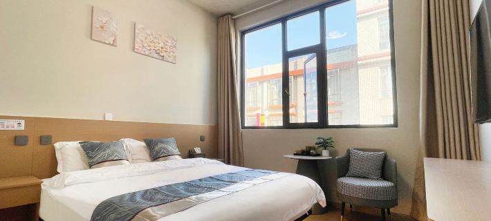 Jun Yue Hotel (Yangqiao Street) Hotels in Songming County