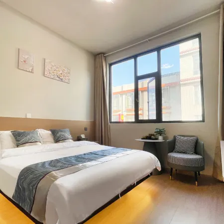 Jun Yue Hotel (Yangqiao Street)