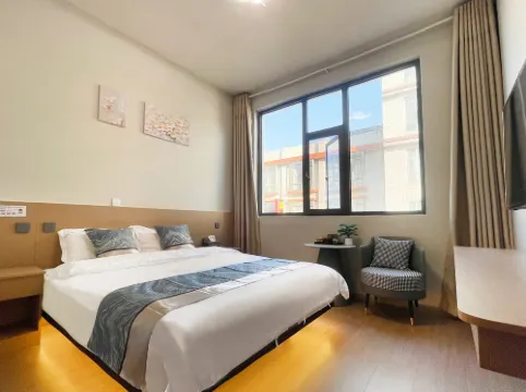 Jun Yue Hotel (Yangqiao Street)