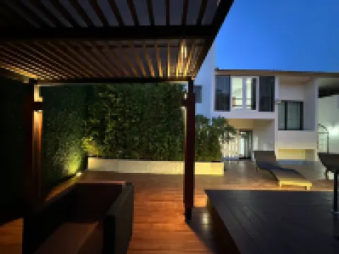 Bangkok Cozy Garden Pool Villa Sukhumvit