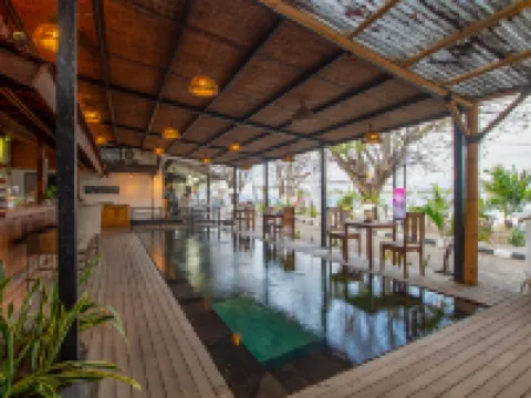 Scallywags海灘俱樂部 吉利阿爾酒店