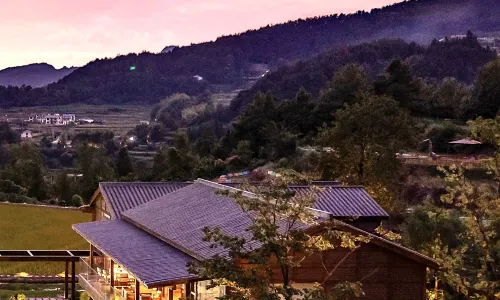 Trip.com Group Country Retreats (Zhang Jiajie Manson Joint Resort）