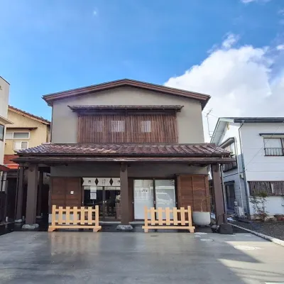駐車場あり｜会津若松｜人気観光地まで車で10分 | A-UN lNN 大川幼児公園周辺のホテル