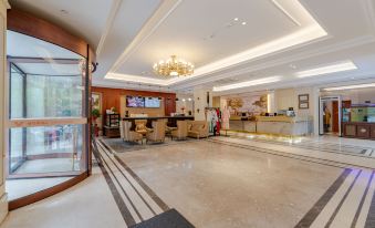 Vienna Hotel (Beijing West Railway Station Lize Business District)