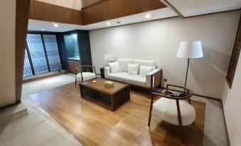 Mount Huangshan Xiuning Yunqi Hotel