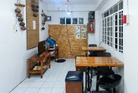 RedDoorz Hostel @ Baguio Piraso Hotels in La Trinidad