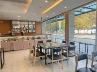 Bay Window at Sea Cha am - breakfast