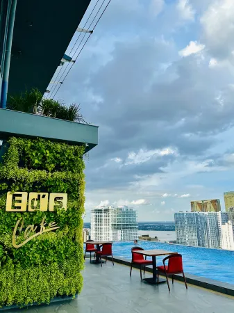 SF HOTEL Отели рядом с достопримечательностью «Статуя короля отца Нородома Сиханука»