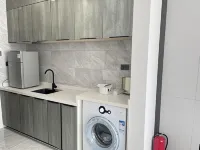 Whale E-sports Apartment (Zhanjiang Jingshibai Mansion)