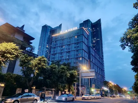 MEHOOD LESTIE(Fuzhou Juyuanzhou Subway Station Store) Отели рядом с достопримечательностью «Wulongjiang Wetland Park»