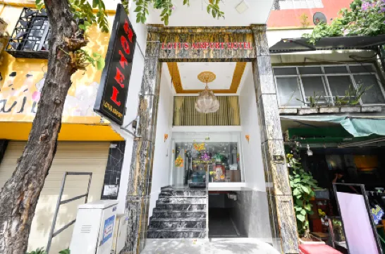 Lotus Airport Hotel Saigon Отели рядом с Аэропорт Таншоннят