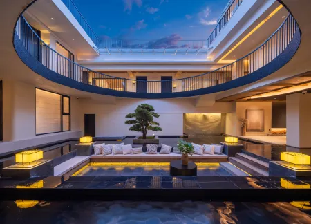 Yuanlu · Shanqin | EXCLUSIVE Hidden Sky Garden Hotel (Dali Ancient City Renmin Road Branch) Отели рядом с достопримечательностью «Shuangyuanxi»