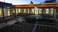 Gongliu Sanshe Bieyuan Homestay
