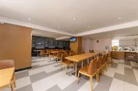 Yester Hotel (Yuxi Taobao Street Wanda Plaza) - sarapan