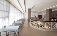 Yilong Xicheng International Hotel (Chuxiong Dongxing Middle School Branch)