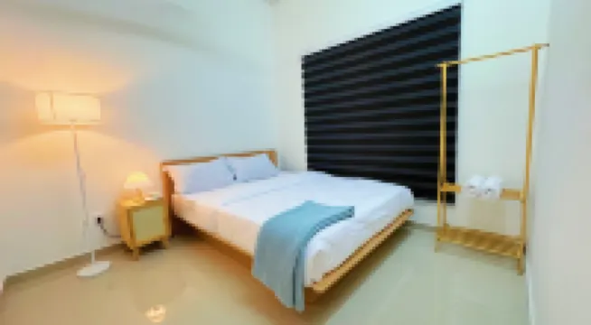 Kota Warisan Fully Air-Con 4 Bedroom Homestay