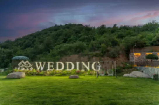 Yirong Mountain Resort (Tianjin Jizhou Panshan Scenic Area Branch) Hotels near Wupeng Canyon