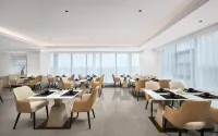 Vienna International Hotel (Zhengzhou Xinzheng BYD New Energy Industrial Park)