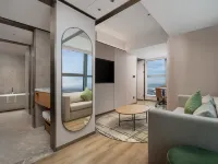 Hilton Garden Inn Kunming Railway Station Hotels near Guandu