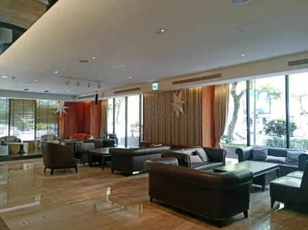 CHECK inn SELECT - Taipei NeiHu Отели рядом с достопримечательностью «Bai Shih Lake Bridge»