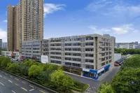 維也納國際酒店(合肥高新區新華學院店) 鄰近安徽新華學院的酒店