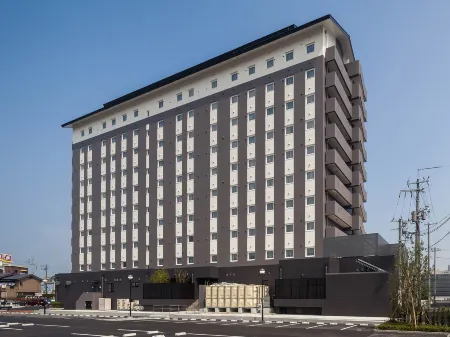 Hotel Route-Inn Tsuyama Ekimae Отели рядом с достопримечательностью «Kumenosato Road Station»