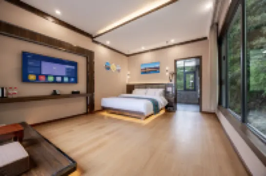 Taohua Shanju High-end Homestay