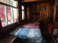 Linzhou Homestay - pemandangan pegunungan