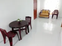 Tropical Suites - Airport Transit Residence - balcony