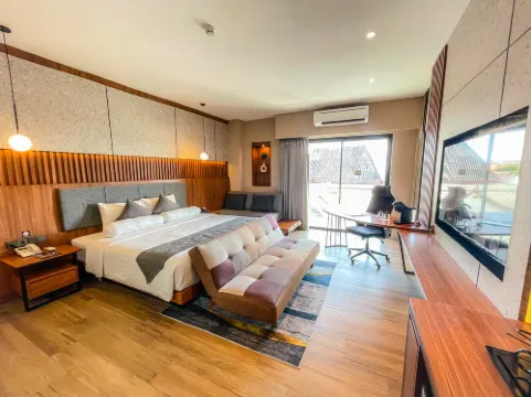 나타 아잔나 호텔 솔로