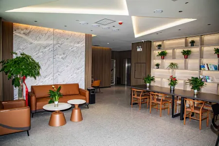 Jiali Grand Hotel (Wuhai Lake) Отели рядом с достопримечательностью «Wuhai Vocational and Technical College»