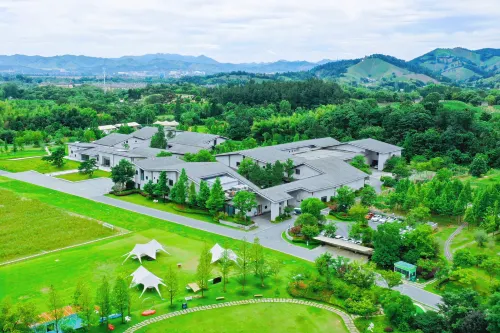 โรงแรมหลงซานอี้