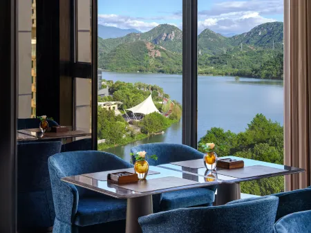 Crystal Orange Hotel Taizhou Xianju Отели рядом с достопримечательностью «Yongan River Drifting»