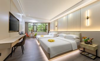 Zhuhai Junyue Bay Hotel (Seaside Park Lovers Road)