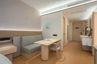 Hualuxe Hotels and Resorts（Haiyang Golden Conch Square) Hotel a Haiyang