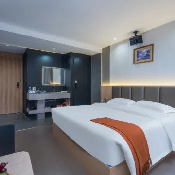 Boris Hotel