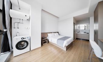 Shenzhen Yicheng Garden Hotel (UniWorld Mall Longhua Metro Station Branch)​