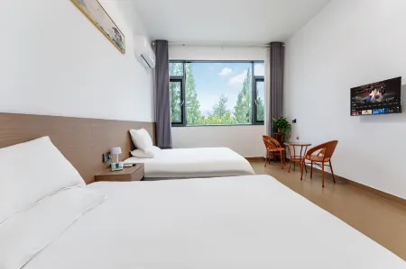 Yunqi Pavilion Chinese Inn